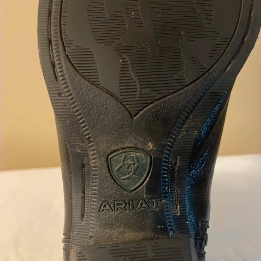 Ariat Black Leather Ankle Cowboy Booties - Picture 4 of 4